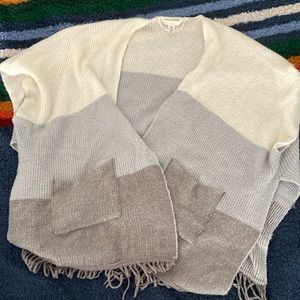 Multi-Colored Ponchó